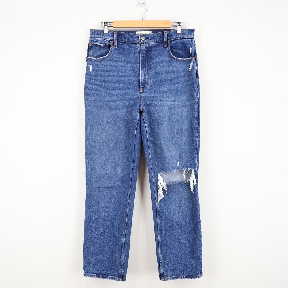 Abercrombie & Fitch The 90's Straight Ultra High Rise Size 31